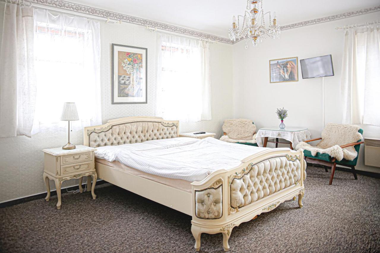 Staj Newport Hotel Dolní Domaslavice Екстериор снимка