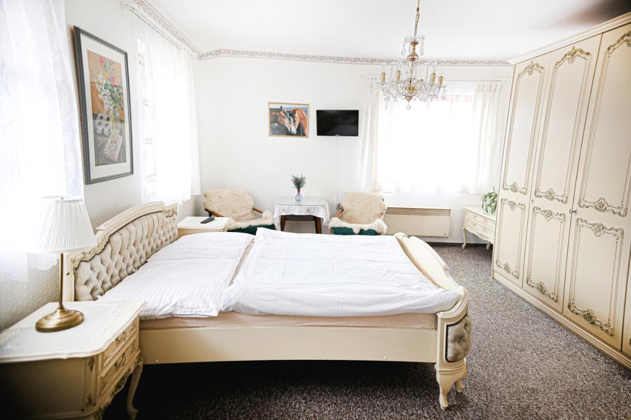 Staj Newport Hotel Dolní Domaslavice Екстериор снимка