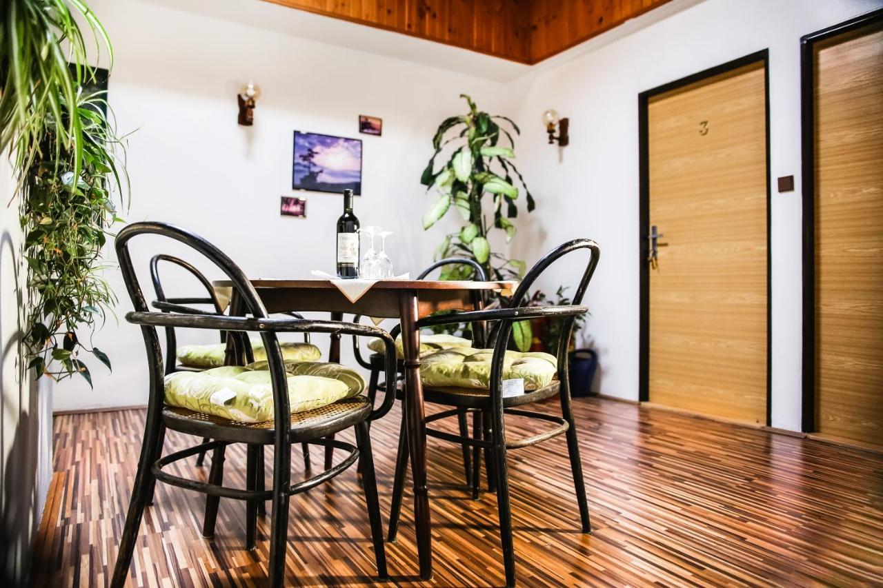 Staj Newport Hotel Dolní Domaslavice Екстериор снимка