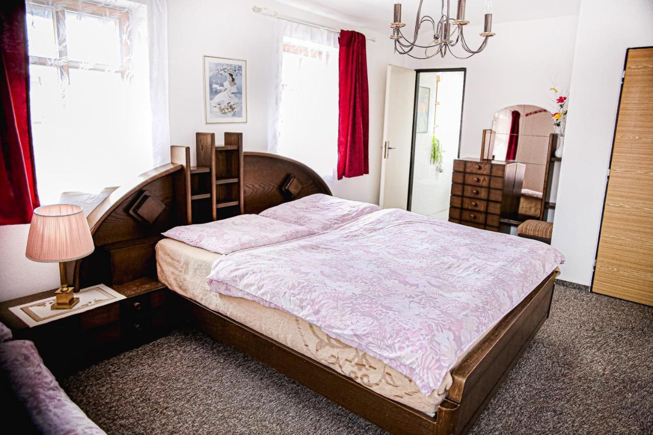 Staj Newport Hotel Dolní Domaslavice Екстериор снимка
